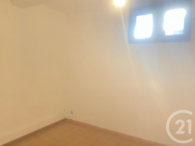 Appartement F4 à louer - 4 pièces - 61.58 m2 - SOMMIERES - 30 - LANGUEDOC-ROUSSILLON - Century 21 Jcd Immobilier