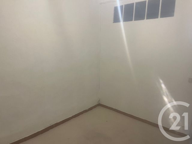 Appartement F4 à louer - 4 pièces - 61.58 m2 - SOMMIERES - 30 - LANGUEDOC-ROUSSILLON - Century 21 Jcd Immobilier
