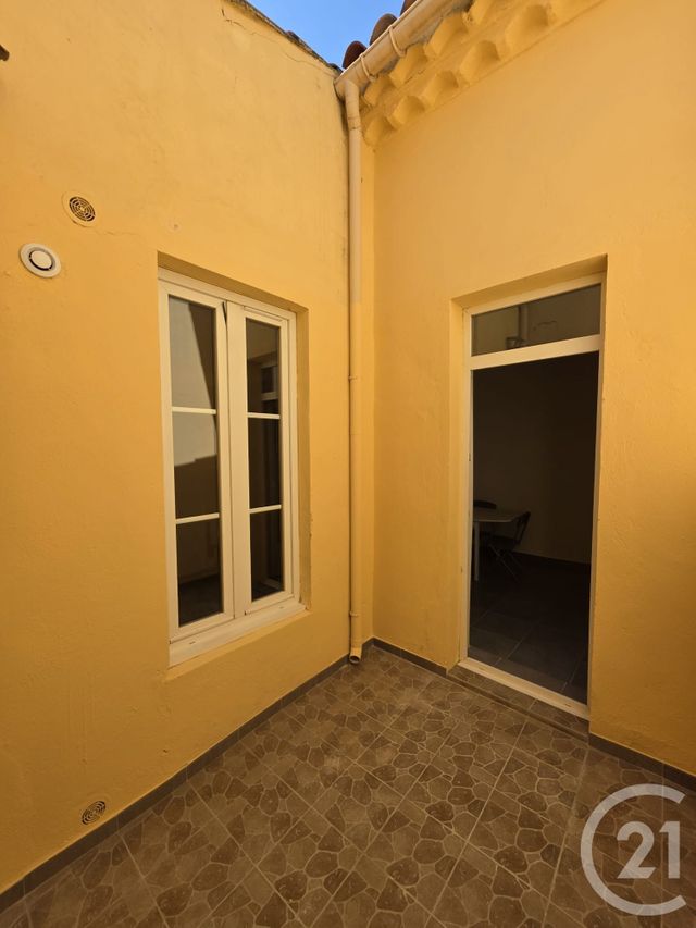 Appartement F2 à louer - 2 pièces - 31.81 m2 - NIMES - 30 - LANGUEDOC-ROUSSILLON - Century 21 Jcd Immobilier