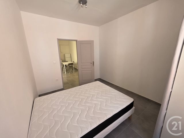 Appartement F2 à louer - 2 pièces - 31.81 m2 - NIMES - 30 - LANGUEDOC-ROUSSILLON - Century 21 Jcd Immobilier
