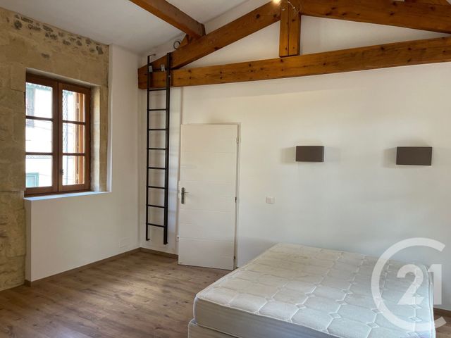 Appartement F4 à louer - 4 pièces - 115.8 m2 - SOMMIERES - 30 - LANGUEDOC-ROUSSILLON - Century 21 Jcd Immobilier