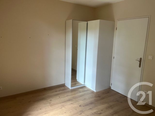 Appartement F4 à louer - 4 pièces - 115.8 m2 - SOMMIERES - 30 - LANGUEDOC-ROUSSILLON - Century 21 Jcd Immobilier