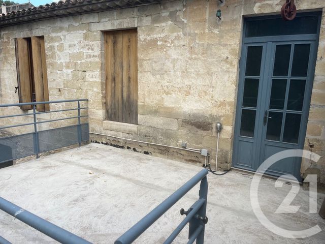 Appartement F4 à louer - 4 pièces - 115.8 m2 - SOMMIERES - 30 - LANGUEDOC-ROUSSILLON - Century 21 Jcd Immobilier