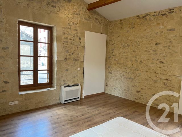 Appartement F4 à louer - 4 pièces - 115.8 m2 - SOMMIERES - 30 - LANGUEDOC-ROUSSILLON - Century 21 Jcd Immobilier