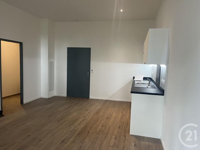 Appartement F2 à louer - 2 pièces - 50.28 m2 - SOMMIERES - 30 - LANGUEDOC-ROUSSILLON - Century 21 Jcd Immobilier