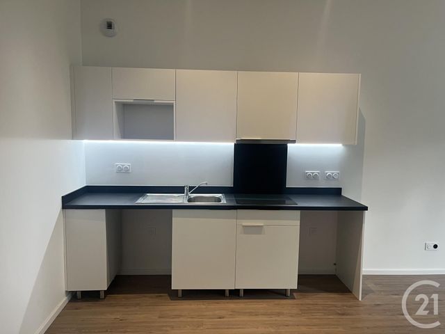 Appartement F2 à louer - 2 pièces - 50.28 m2 - SOMMIERES - 30 - LANGUEDOC-ROUSSILLON - Century 21 Jcd Immobilier