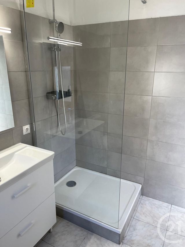 Appartement F2 à louer - 2 pièces - 34.0 m2 - SALINELLES - 30 - LANGUEDOC-ROUSSILLON - Century 21 Jcd Immobilier