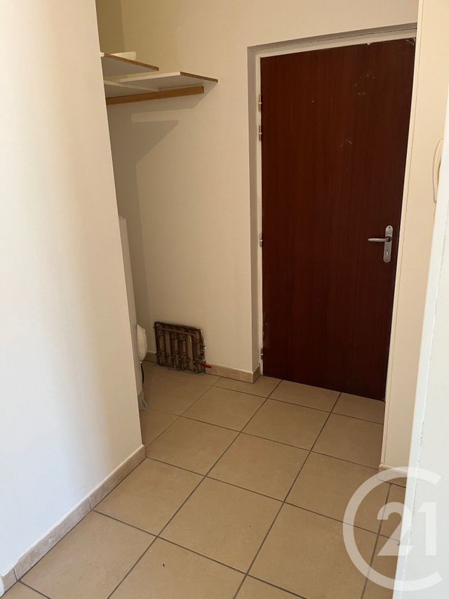 Appartement F2 à louer - 2 pièces - 44.6 m2 - QUISSAC - 30 - LANGUEDOC-ROUSSILLON - Century 21 Jcd Immobilier
