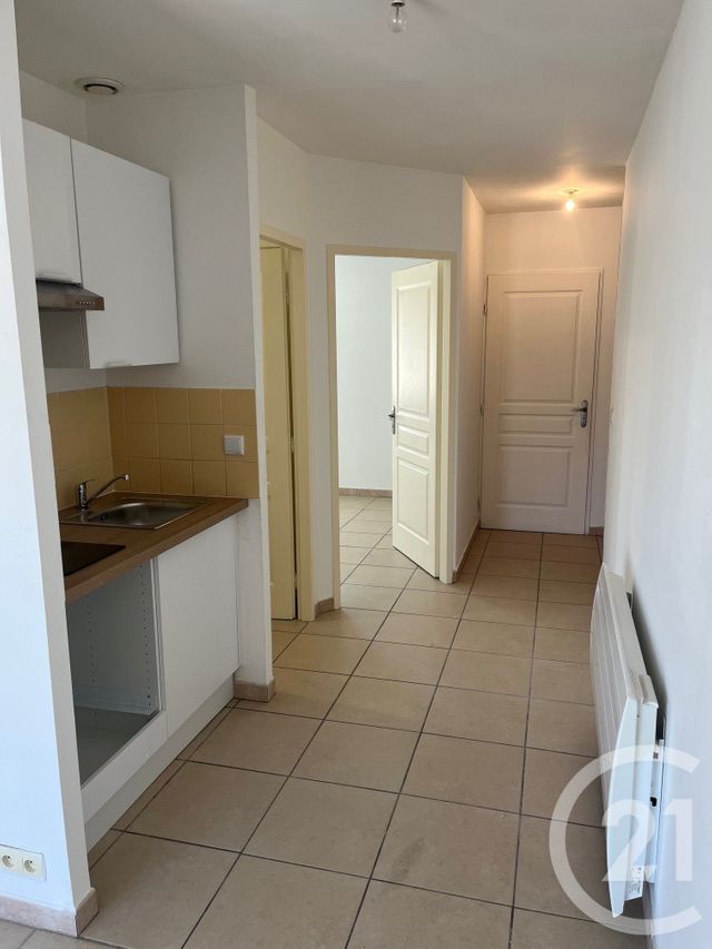 Appartement F2 à louer - 2 pièces - 44.6 m2 - QUISSAC - 30 - LANGUEDOC-ROUSSILLON - Century 21 Jcd Immobilier