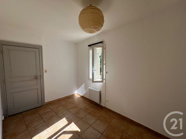 maison à louer - 4 pièces - 72.67 m2 - ST JEAN DE CORNIES - 34 - LANGUEDOC-ROUSSILLON - Century 21 Jcd Immobilier