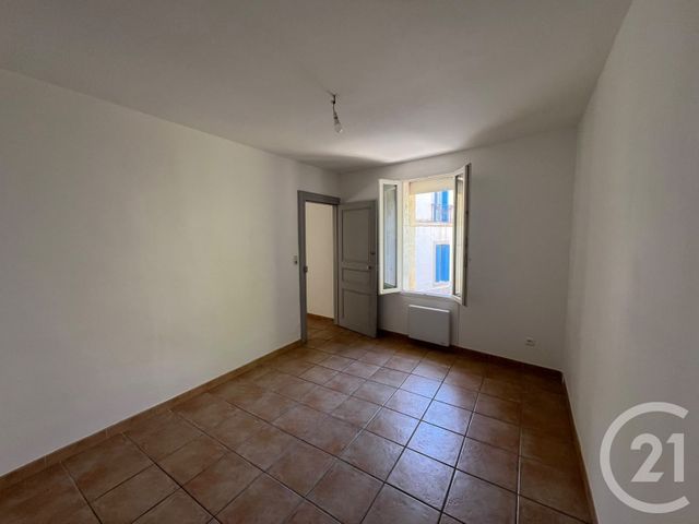 maison à louer - 4 pièces - 72.67 m2 - ST JEAN DE CORNIES - 34 - LANGUEDOC-ROUSSILLON - Century 21 Jcd Immobilier