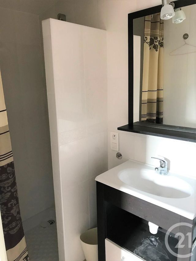 maison à louer - 4 pièces - 99.05 m2 - VILLEVIEILLE - 30 - LANGUEDOC-ROUSSILLON - Century 21 Jcd Immobilier