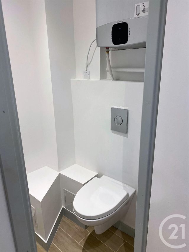 Appartement F4 à louer - 4 pièces - 81.5 m2 - SOMMIERES - 30 - LANGUEDOC-ROUSSILLON - Century 21 Jcd Immobilier