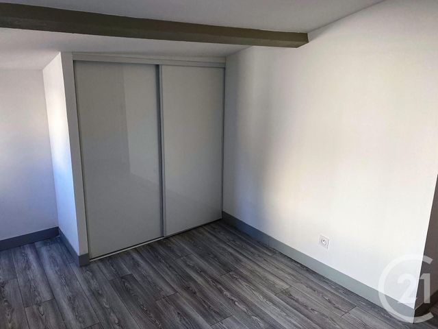 Appartement F4 à louer - 4 pièces - 81.5 m2 - SOMMIERES - 30 - LANGUEDOC-ROUSSILLON - Century 21 Jcd Immobilier