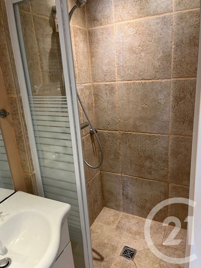 Appartement F3 à louer - 3 pièces - 83.0 m2 - ST HIPPOLYTE DU FORT - 30 - LANGUEDOC-ROUSSILLON - Century 21 Jcd Immobilier