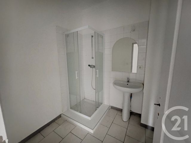 Appartement F3 à louer - 3 pièces - 53.2 m2 - QUISSAC - 30 - LANGUEDOC-ROUSSILLON - Century 21 Jcd Immobilier