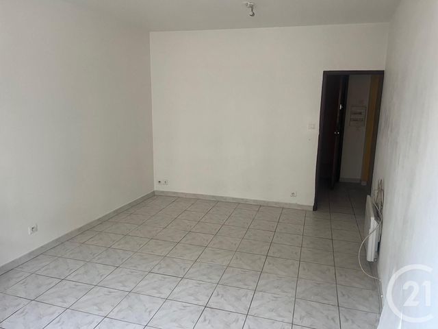 Appartement Studio à louer - 1 pièce - 25.7 m2 - SOMMIERES - 30 - LANGUEDOC-ROUSSILLON - Century 21 Jcd Immobilier