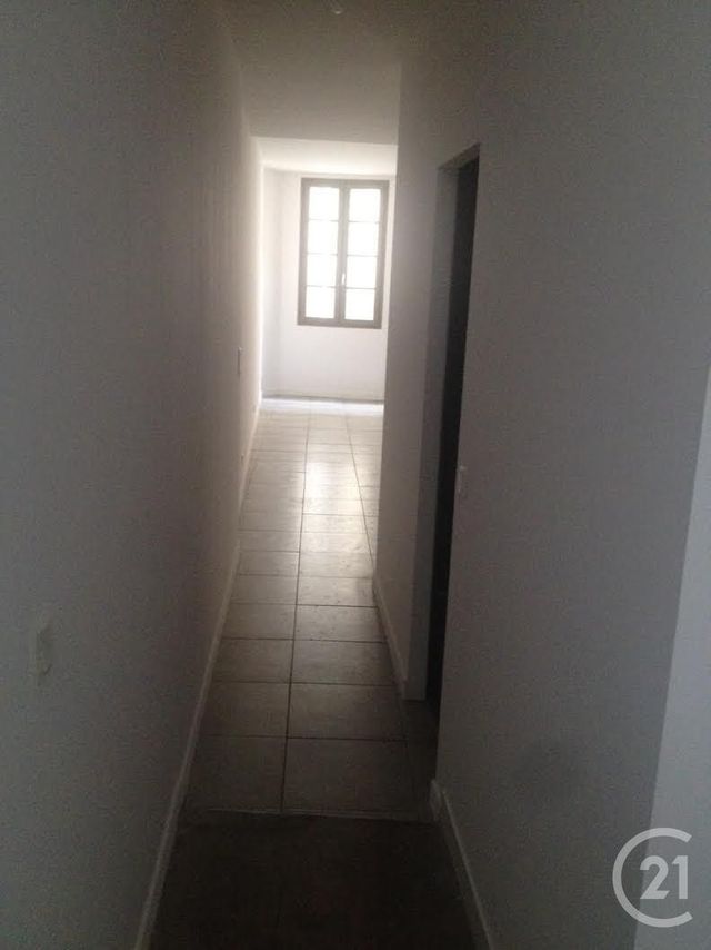 Appartement F2 à louer - 2 pièces - 42.25 m2 - SOMMIERES - 30 - LANGUEDOC-ROUSSILLON - Century 21 Jcd Immobilier