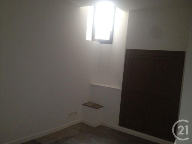 Appartement F2 à louer - 2 pièces - 42.25 m2 - SOMMIERES - 30 - LANGUEDOC-ROUSSILLON - Century 21 Jcd Immobilier