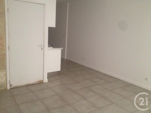 Appartement F2 à louer - 2 pièces - 42.25 m2 - SOMMIERES - 30 - LANGUEDOC-ROUSSILLON - Century 21 Jcd Immobilier