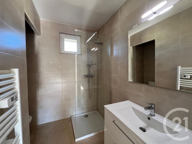 Appartement F4 à louer - 4 pièces - 84.7 m2 - MOULEZAN - 30 - LANGUEDOC-ROUSSILLON - Century 21 Jcd Immobilier