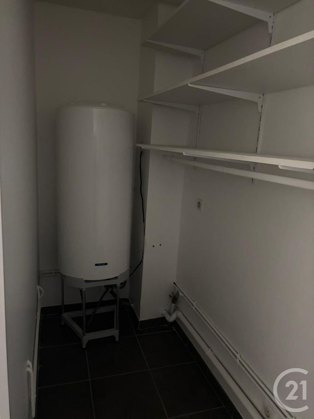 Appartement F2 à louer - 2 pièces - 75.54 m2 - SOMMIERES - 30 - LANGUEDOC-ROUSSILLON - Century 21 Jcd Immobilier