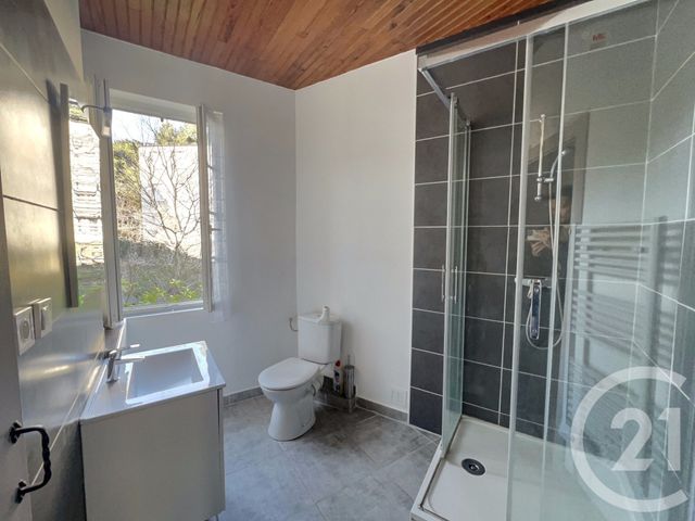 Appartement F3 à louer - 3 pièces - 52.81 m2 - LODEVE - 34 - LANGUEDOC-ROUSSILLON - Century 21 Jcd Immobilier