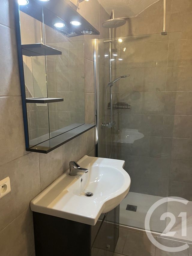 Appartement F1 bis à louer - 2 pièces - 45.0 m2 - QUISSAC - 30 - LANGUEDOC-ROUSSILLON - Century 21 Jcd Immobilier