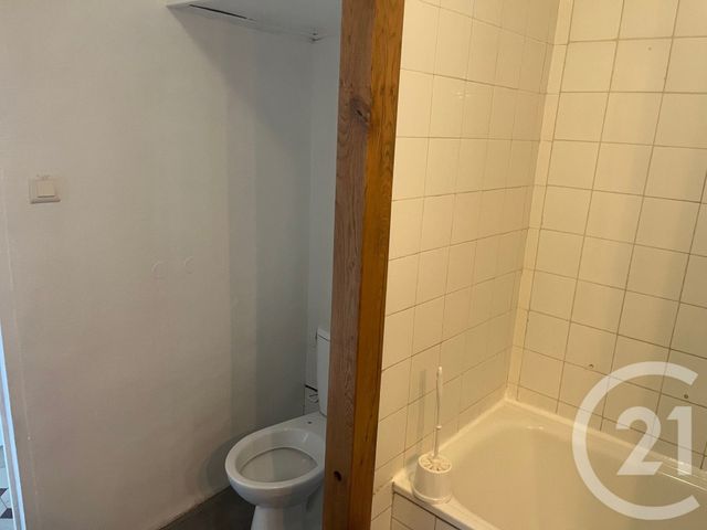 Appartement F3 à louer - 3 pièces - 63.5 m2 - SOMMIERES - 30 - LANGUEDOC-ROUSSILLON - Century 21 Jcd Immobilier